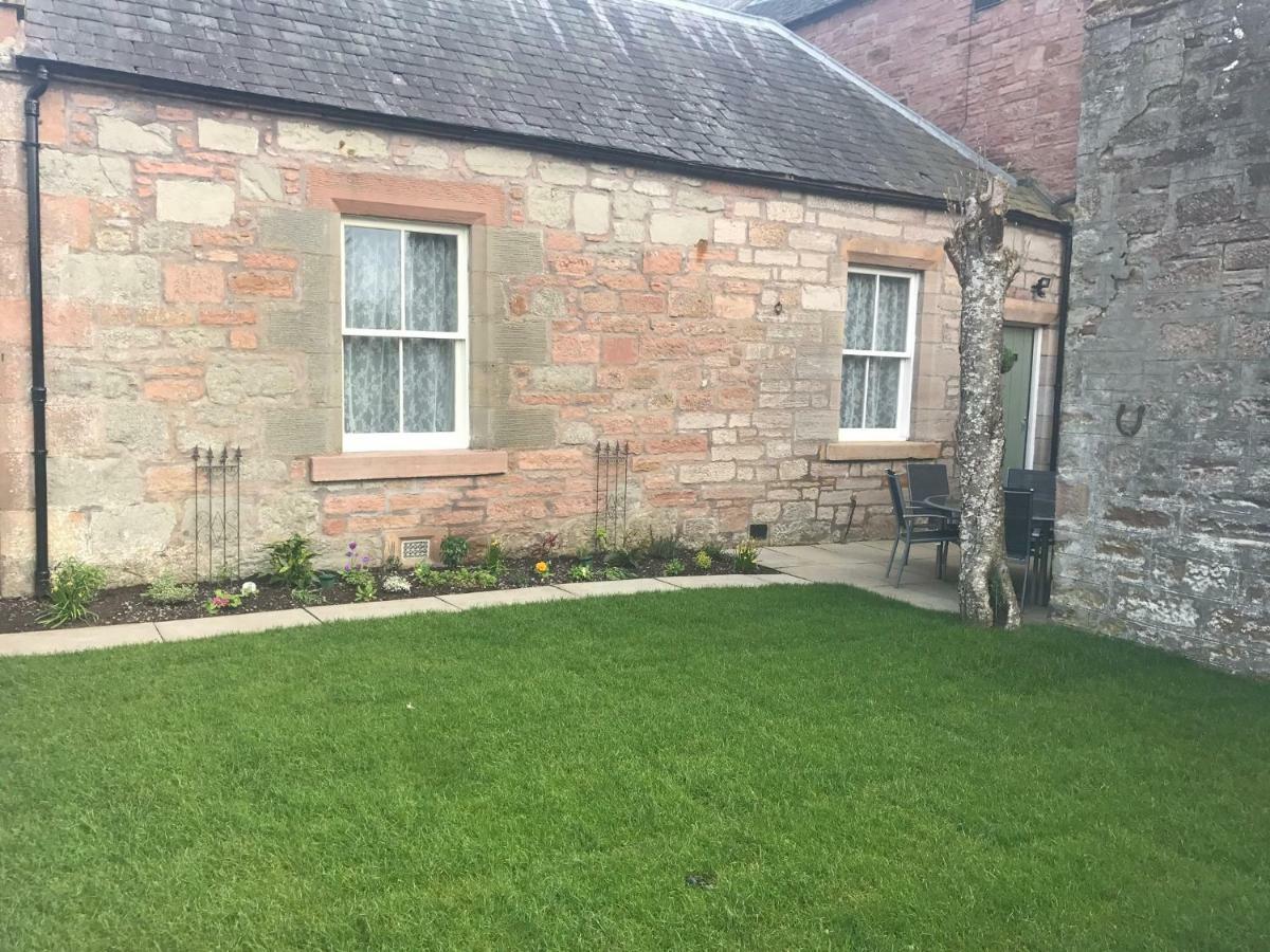 The Sheriffs Lodge Dingwall Exterior foto